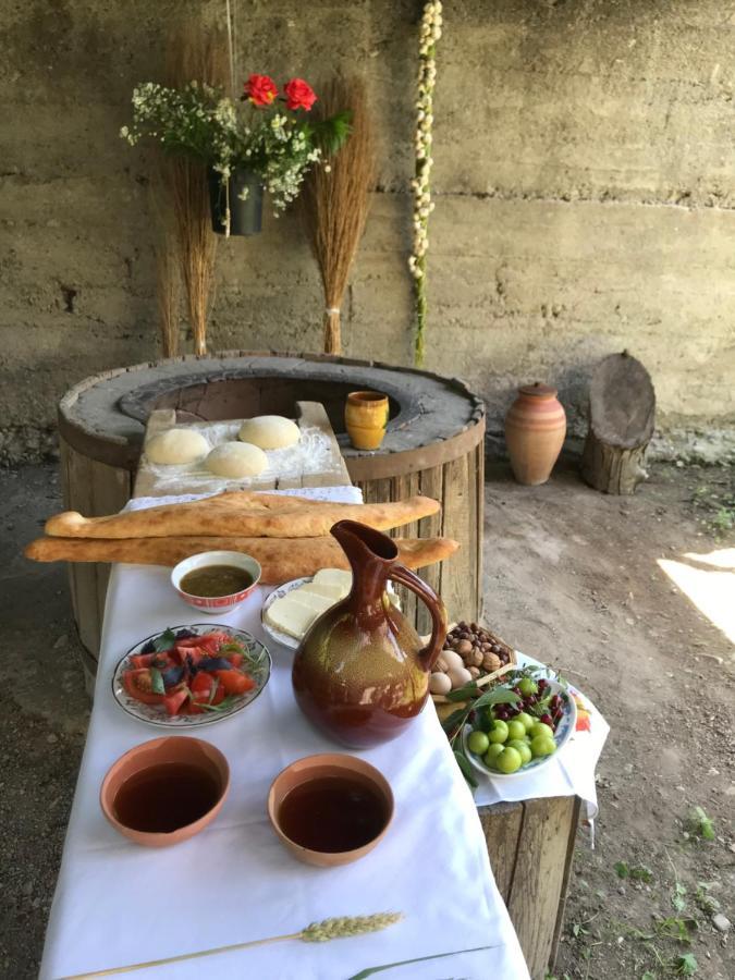 Guesthouse "Kistauri" เทลาวี ภายนอก รูปภาพ